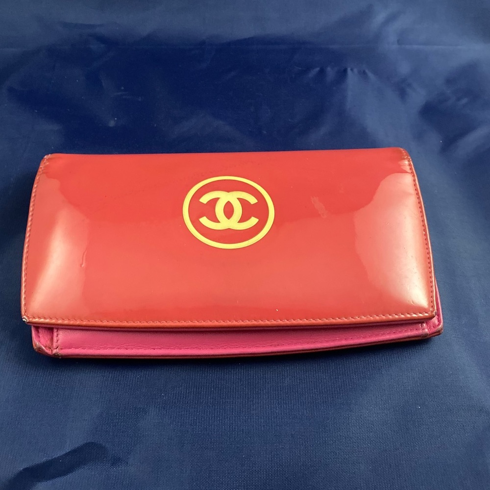 Authentic Patent Leather Chanel Bifold